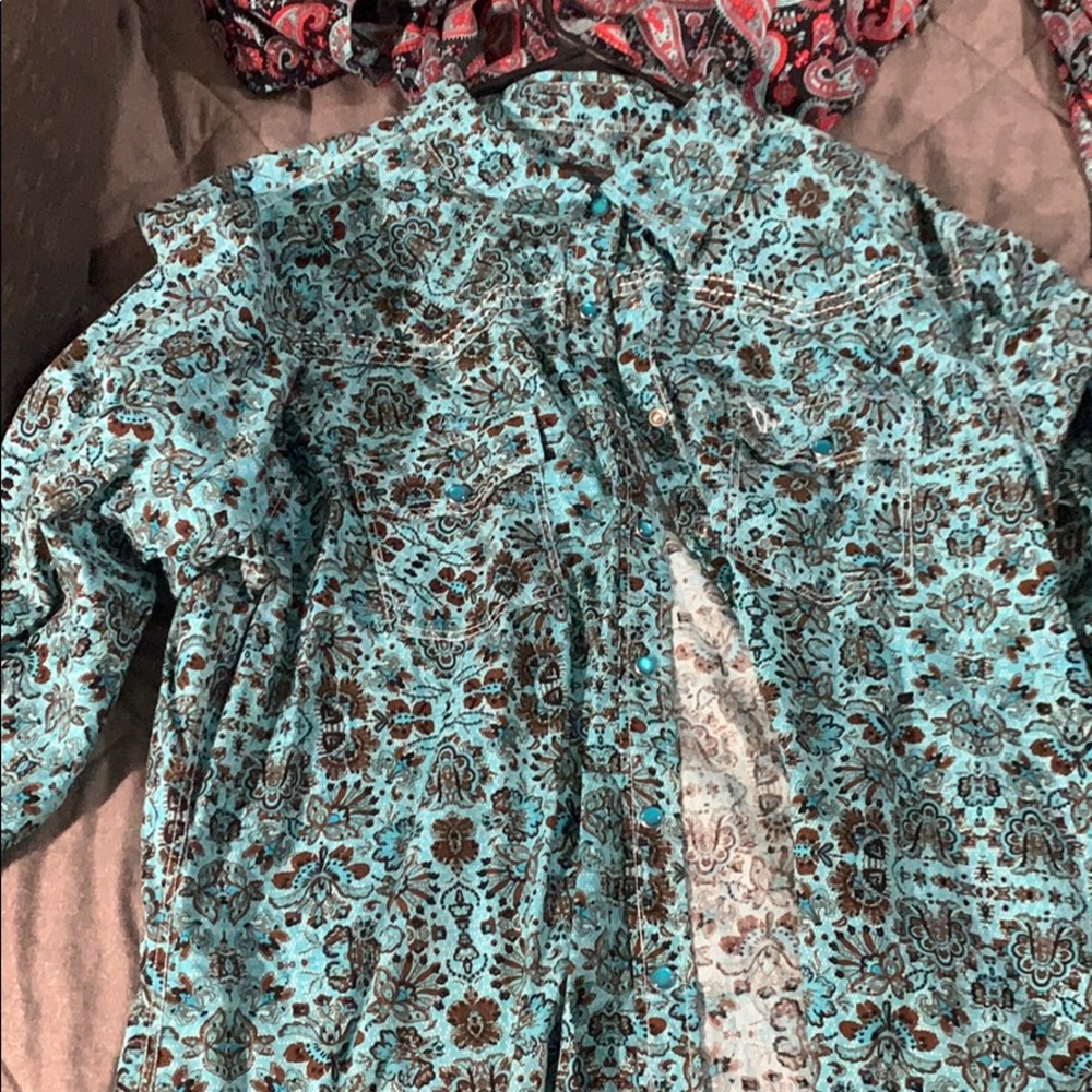 Cowgirl hardware pearl snap